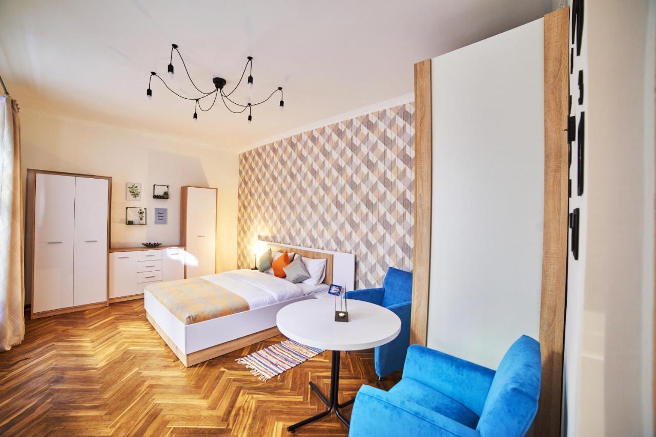 Style Apartments In Old Львов Экстерьер фото